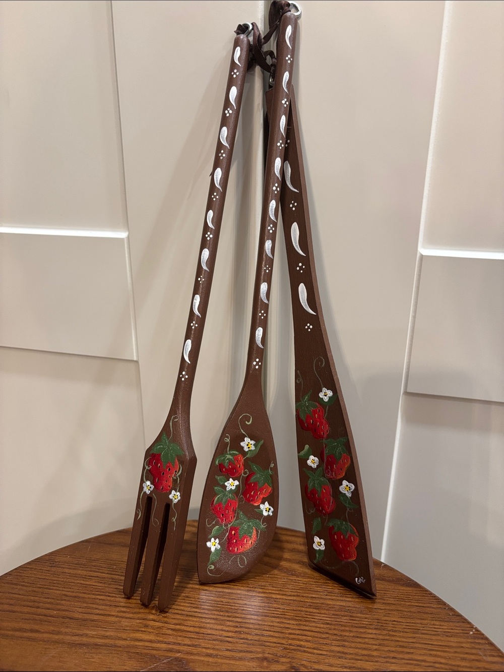 Hand-Painted Brown Strawberry Wooden Serving Utensils Set